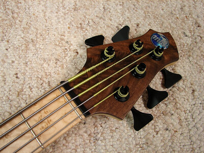 535_walnut_ash_02.jpg