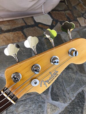 custom shop headstock.jpg