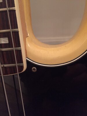 70s_Fender_neck_gaps_01_IMG_3170.JPG 70s_Fender_neck_gaps_01_IMG_3170.JPG