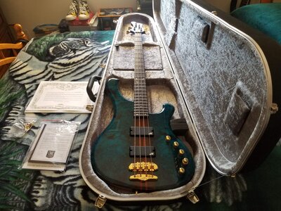 Mayones Custom Pi 3 "Slap Machine" - Wojtek Pilichowski Signature