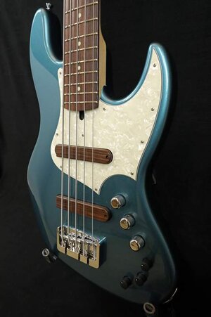 xoticxj5obliqueweb.jpg