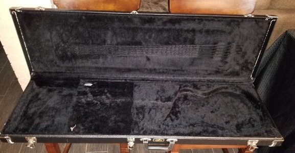 9 CASE Interior.jpg