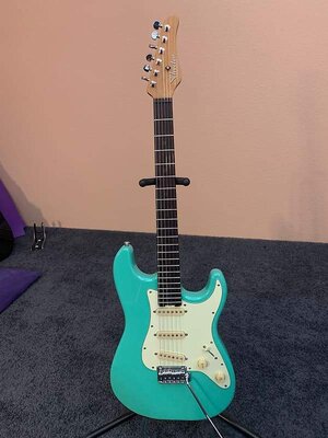 Schecter.jpg Schecter.jpg