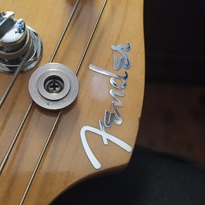 Decal Fender American P Bass Deluxe