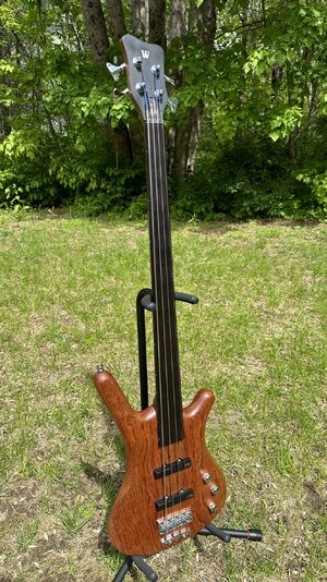 2004 German Made Warwick Corvette Standard Fretless