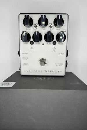 Darkglass Vintage Deluxe V3 Bass Preamp Pedal