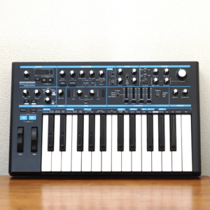 Like New! - novation Bass Station II - Free Shipping!