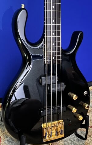 Pedulla Buzz Bass 4 (1986)