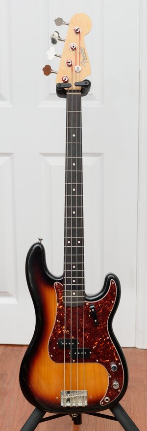 Fender Precision MIJH 60-01.jpg