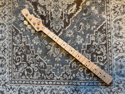 Allparts MIJ Jazz and G&L Jazz Bass Neck