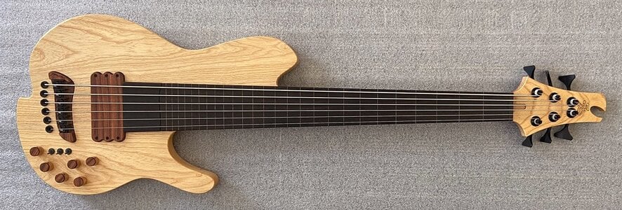 Jerzy Drozd Oracle 6 fretless