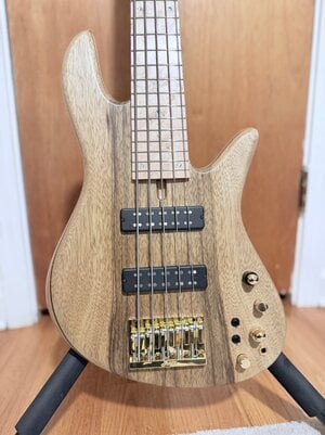 Fodera Emperor 5 Standard Special – Natural Black Limba / Gold Hardware