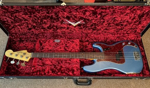 Fender Custom Shop '64 Precision Bass Relic - Aged Lake Placid Blue