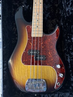 G&L Custom Shop LB-100 with extras
