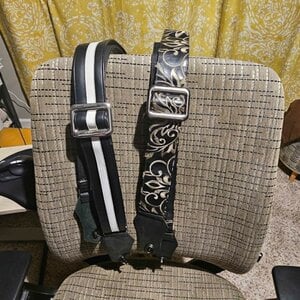 Get'm Get'm straps with pre-installed straplocks