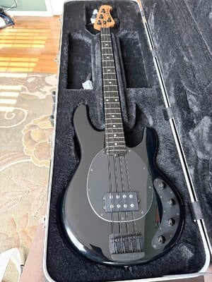 FS/FT: Ernie Ball Musicman Stingray Special 4H - Black/Ebony - Trade for Maple