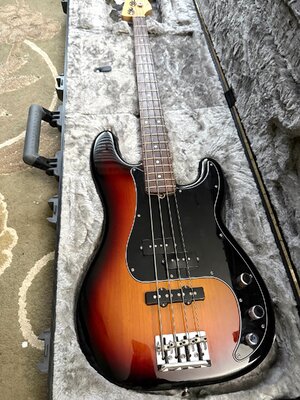 Fender American Standard Precision PJ - Limited Edition Magnificent 7
