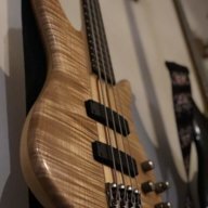 HeavyBassPlayer