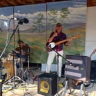 Subs bass guy