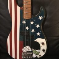 johntheebassist