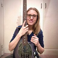 julielovesbass