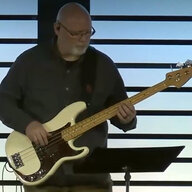 gillybass