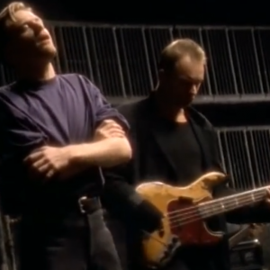 Sting Sunburst battered Jazz Bass