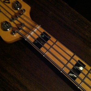 Deluxe P bass V