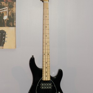 Ernie Ball Musicman Sterling 4 HH