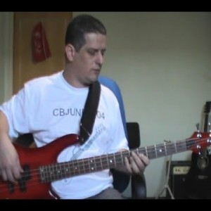 Raimundos - A Mais Pedida (no BAIXO com Tablatura) bass cover tab - YouTube