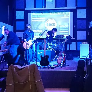 Gig at the George, Chipping Sodbury