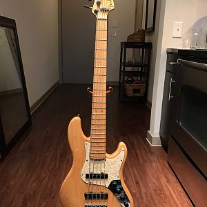 Fender American Deluxe Jazz Bass V