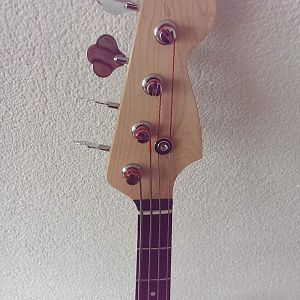 Parts bass headstock