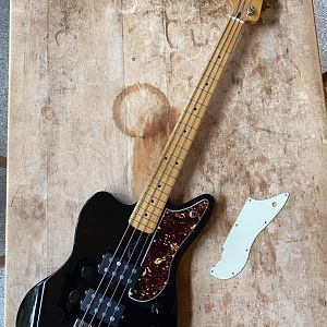 Fender Jaguar Reverse bass