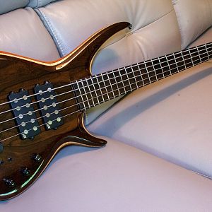 003 5 String bass