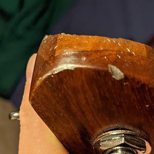 Ergo headstock