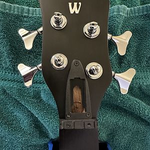 2004 Warwick Corvette Fretless