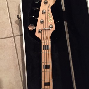 Squier VM Jazz V headstock
