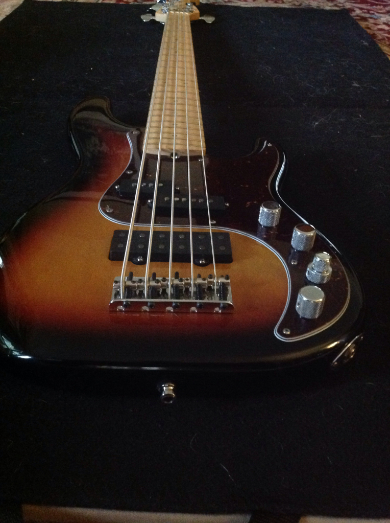 2005 Fender AmDlxP5 sexy