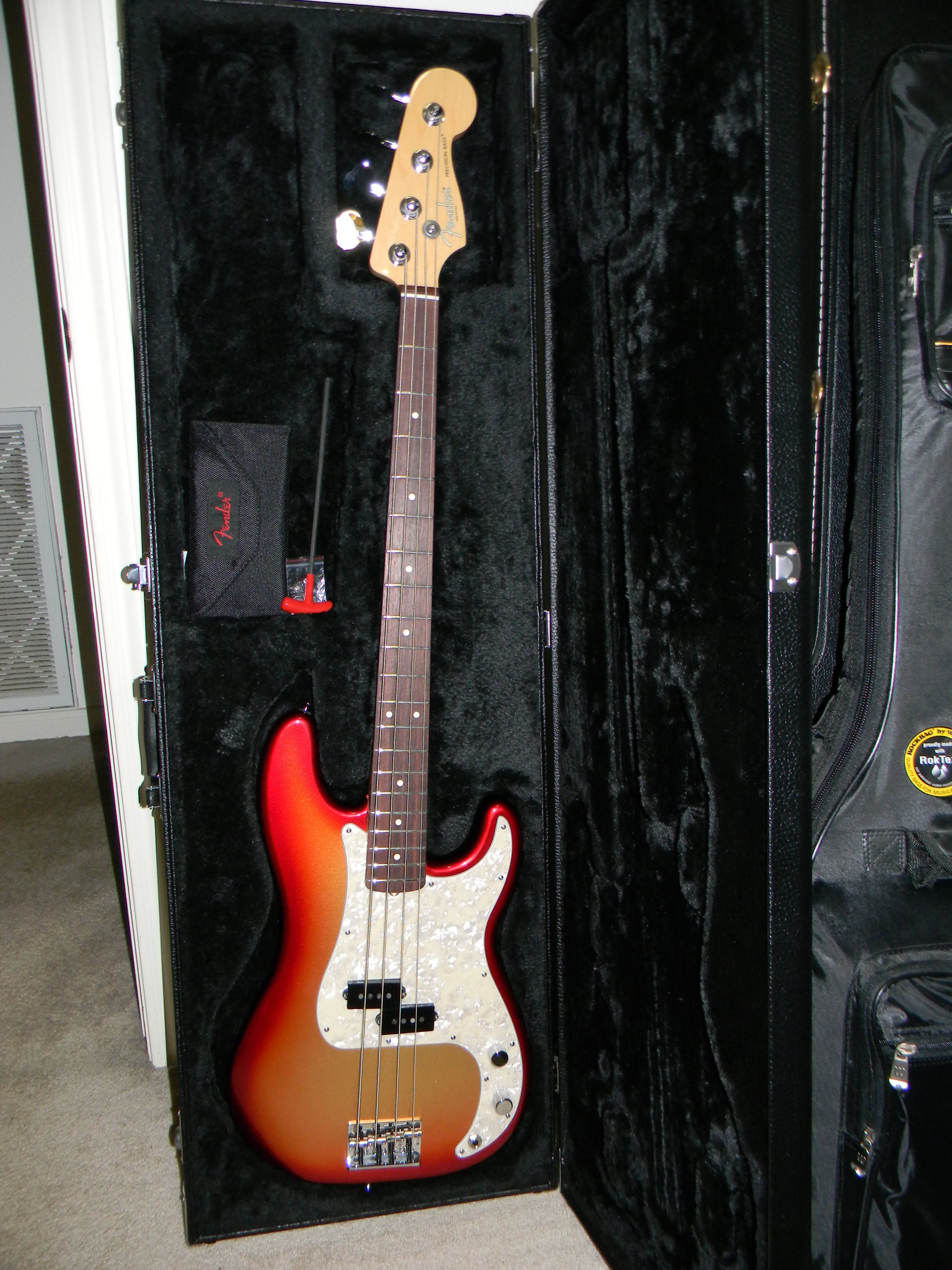 Fender P - A.D.E.