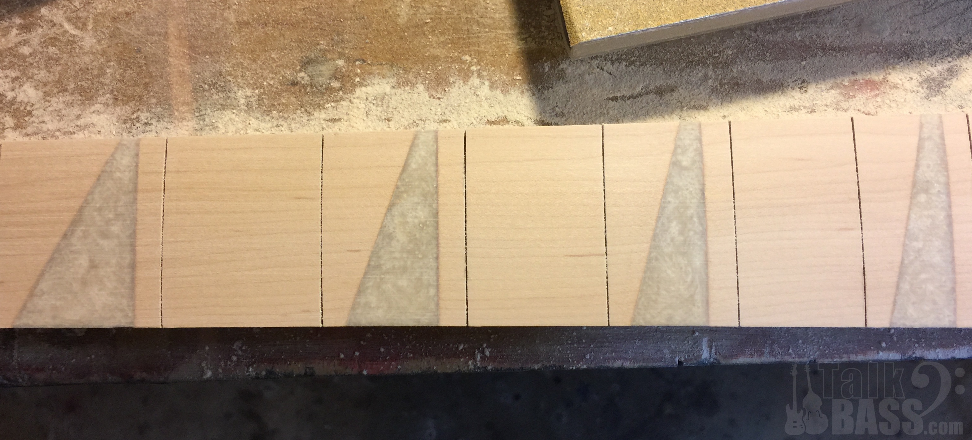 Fret markers