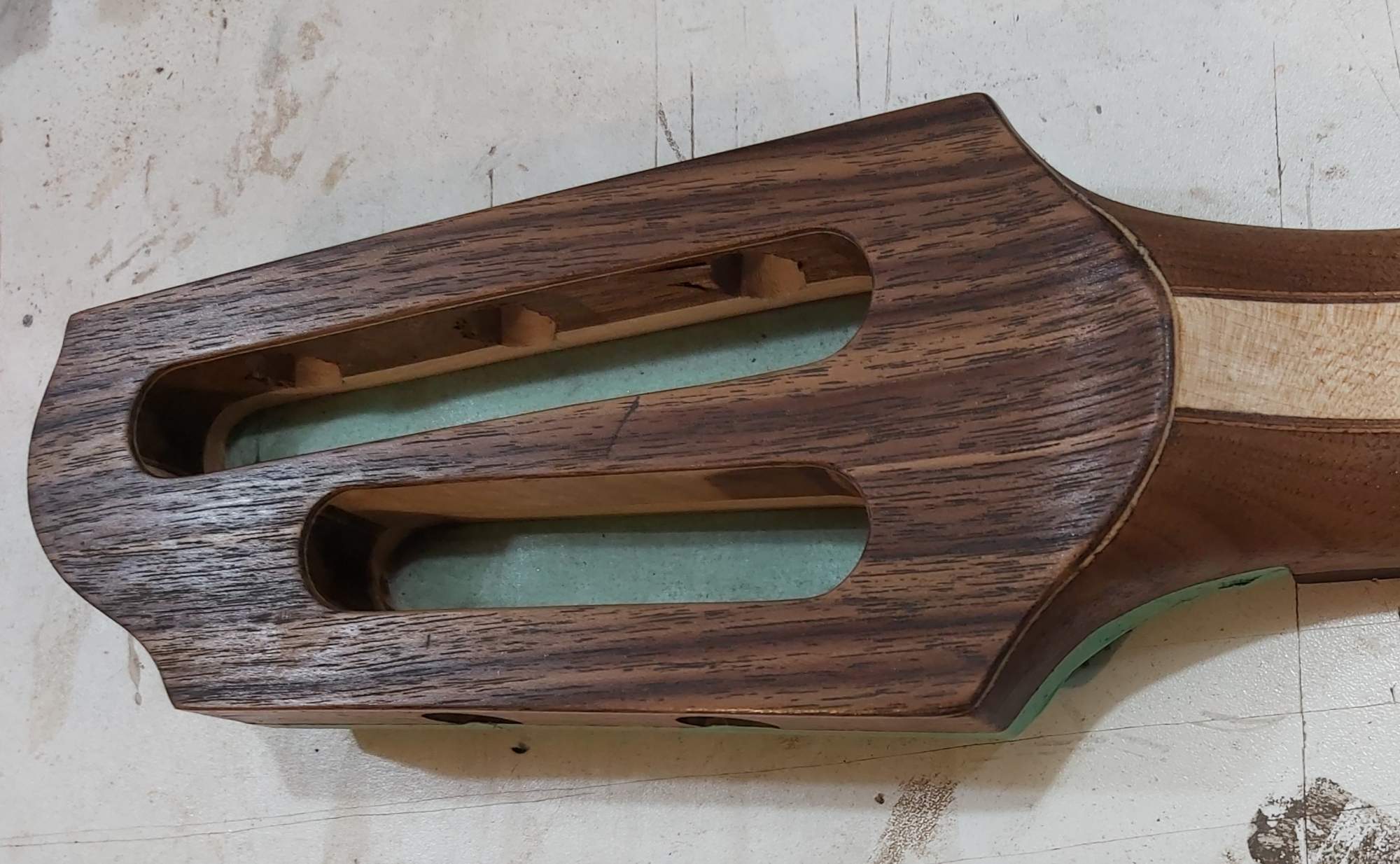 headstock