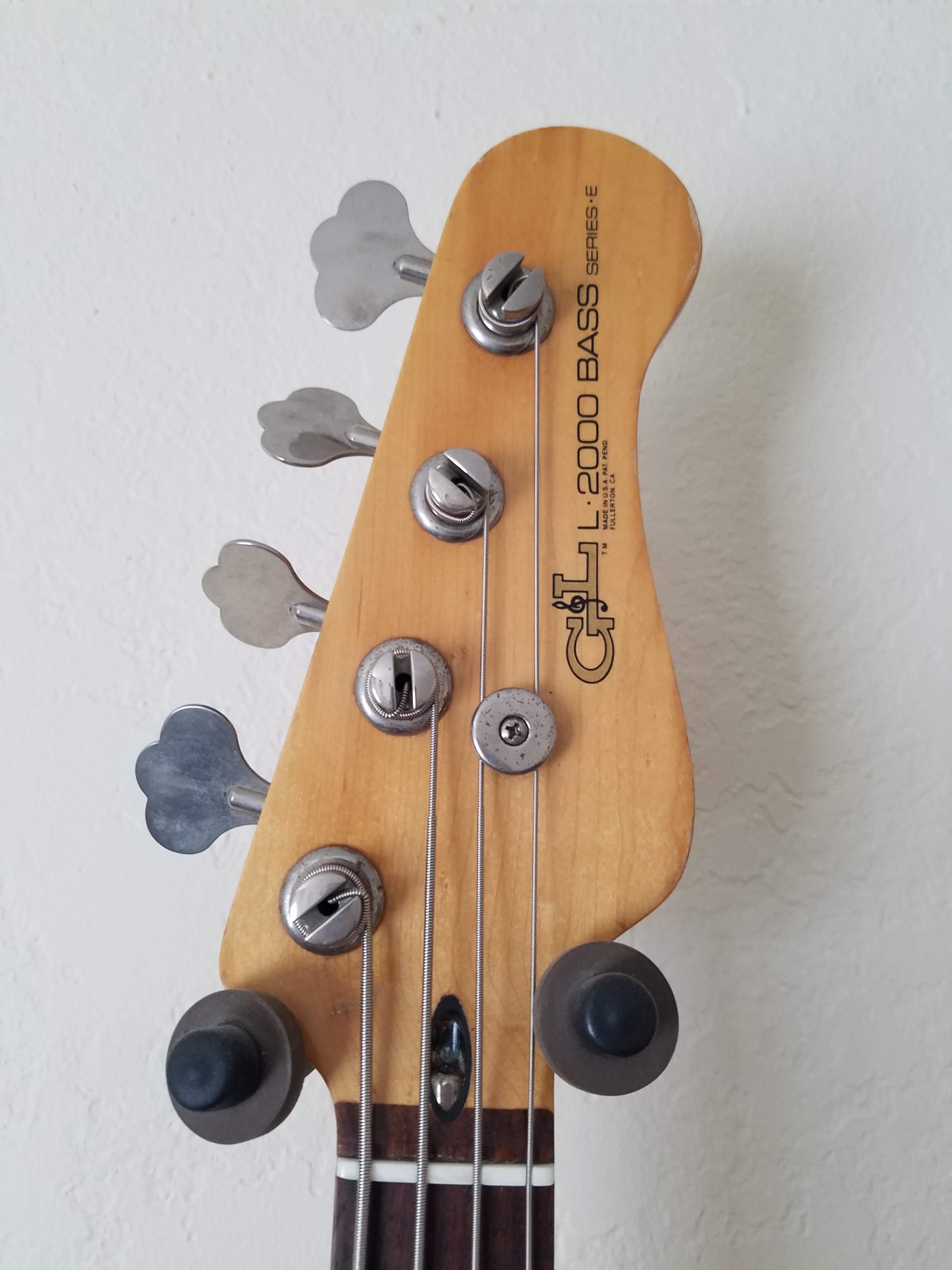L2000E headstock