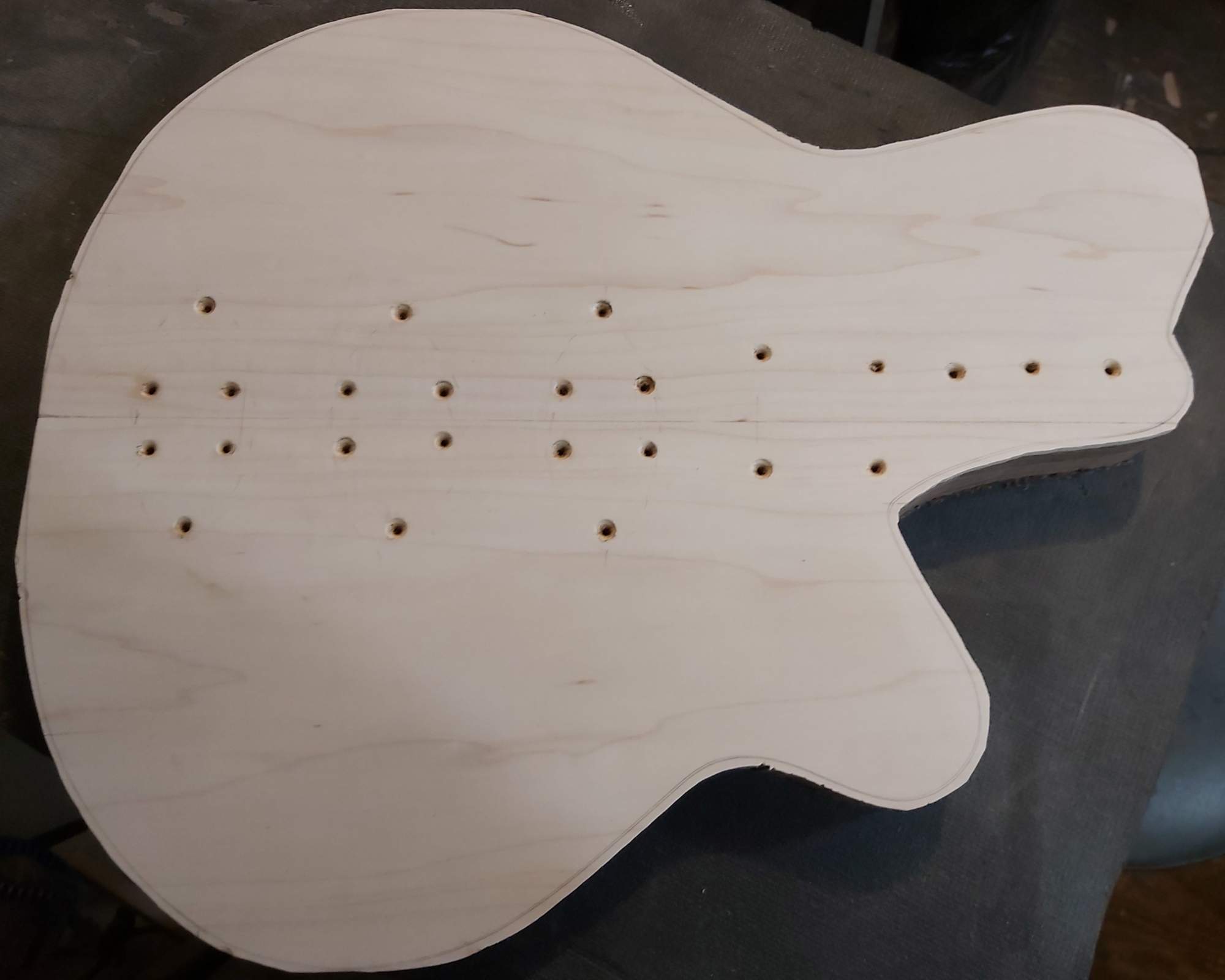 maple top trimmed