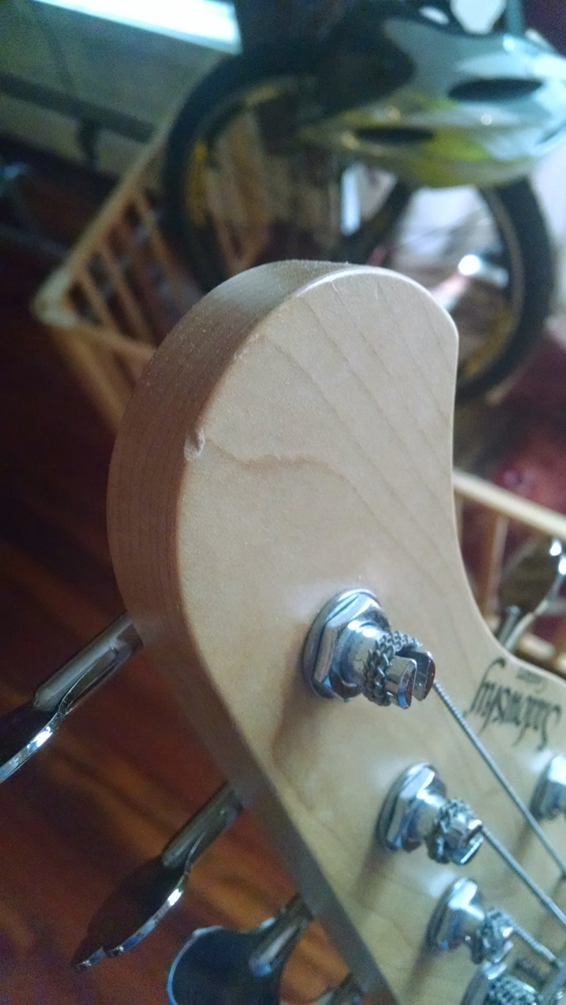 Sadowsky UV70 5 String Ash Maple with SC PUS
