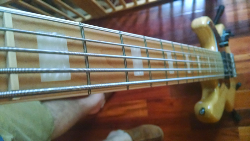 Sadowsky UV70 5 String Ash Maple with SC PUS
