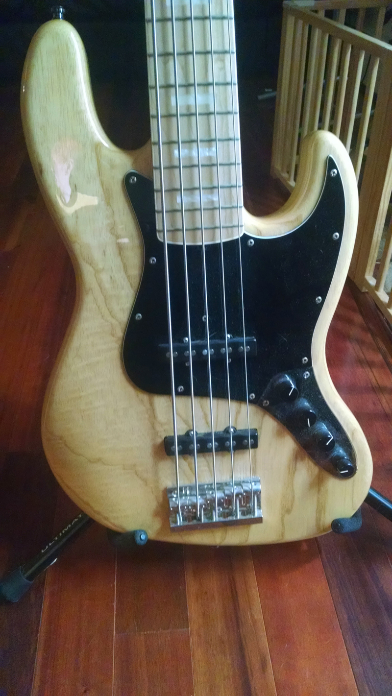 Sadowsky UV70 5 String Ash Maple with SC PUS