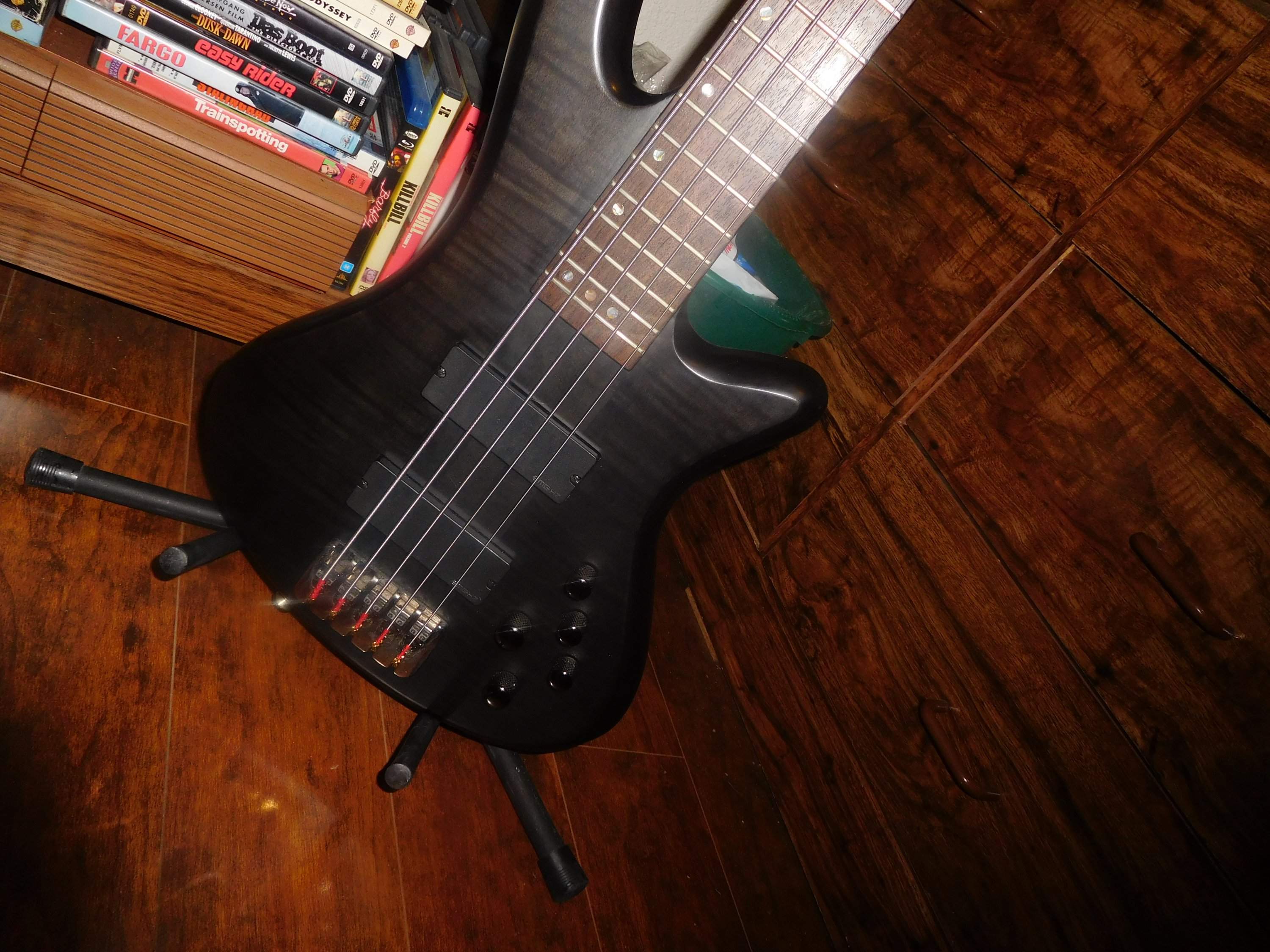 Schecter Stiletto Studio 5