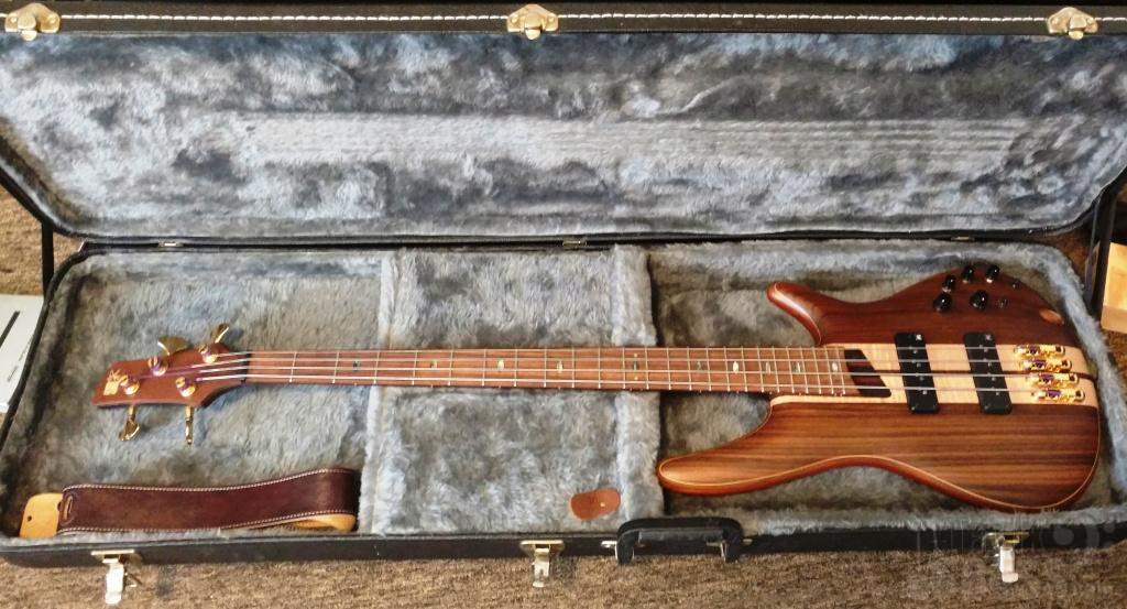 SR1800E