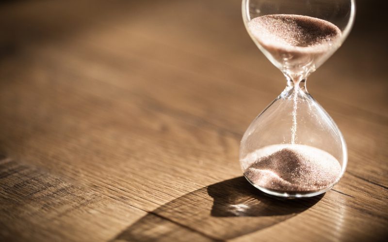 hourglass-800x500.jpg